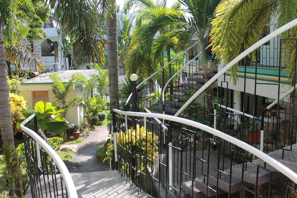 Turtle Inn Resort Manoc-Manoc Экстерьер фото