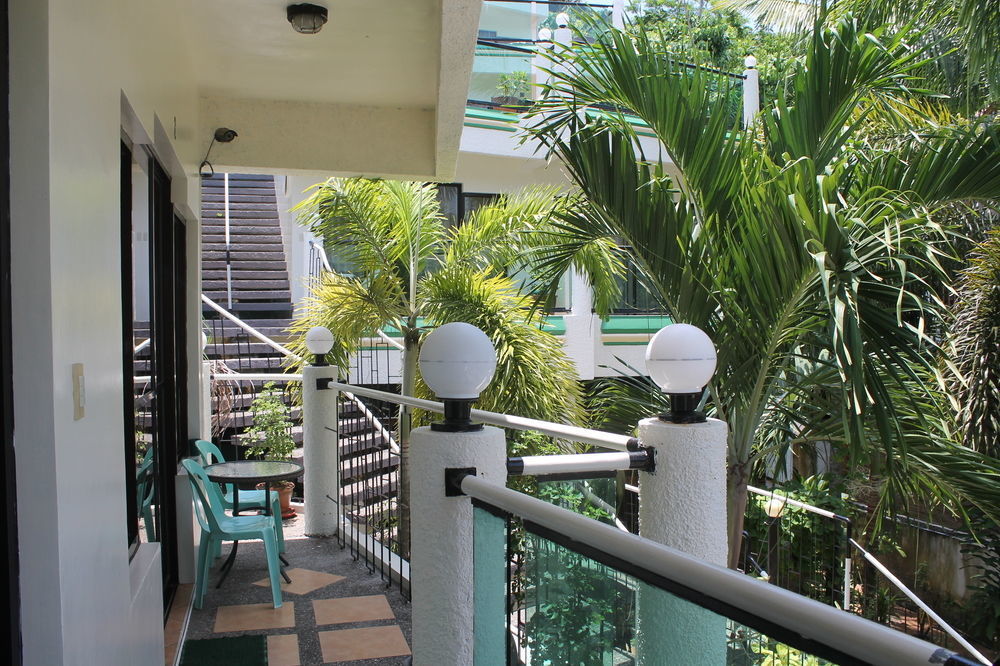Turtle Inn Resort Manoc-Manoc Экстерьер фото